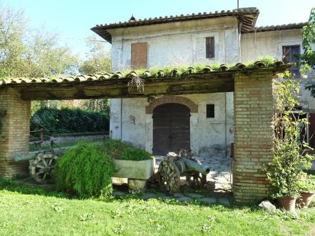 Terreno in vendita a Guidonia Montecelio, Roma Capitale