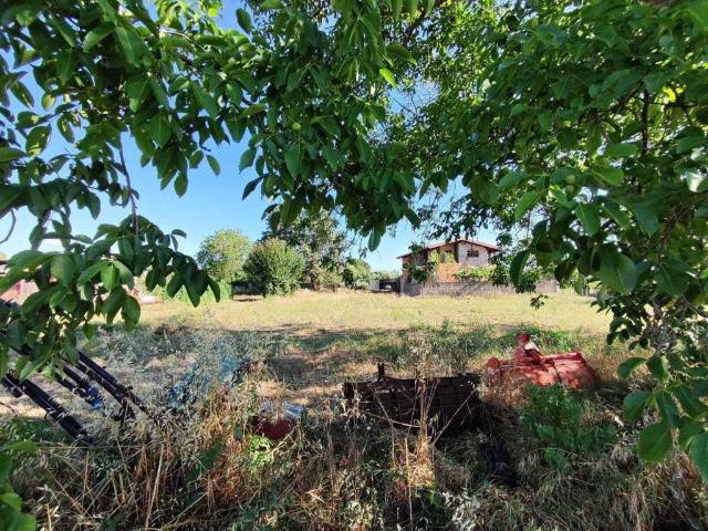Terreno in vendita a Guidonia Montecelio, Roma Capitale