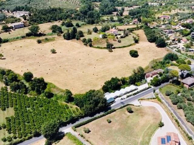 Terreno in vendita a Guidonia Montecelio, Roma Capitale