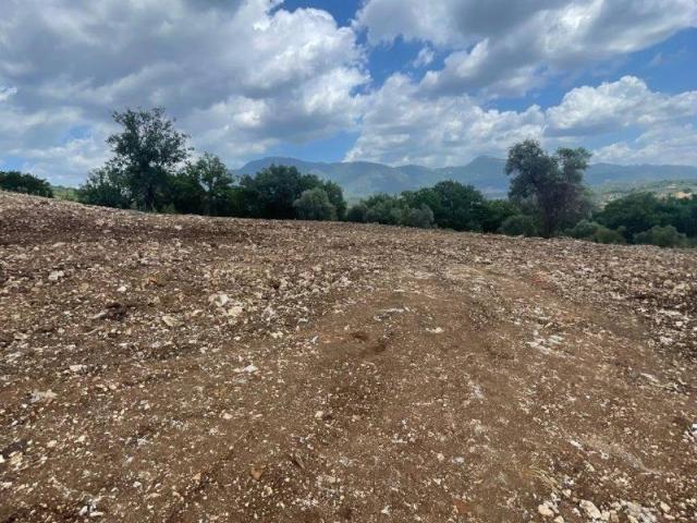 Terreno in vendita a Guidonia Montecelio, Roma Capitale