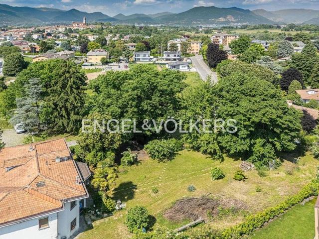 Terreno in vendita a Villa Romanò, Inverigo