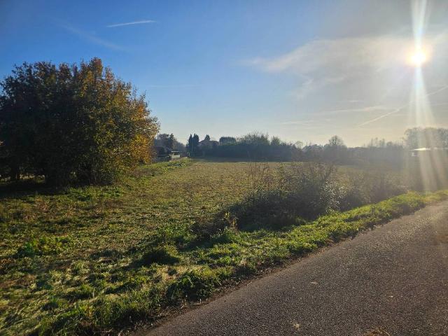 Terreno in vendita a Inverigo, Lombardia