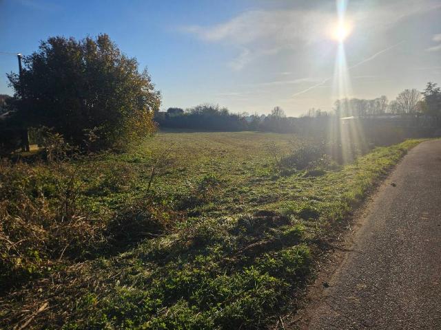 Terreno in vendita a Inverigo, Lombardia