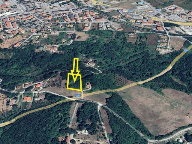 Terreno in vendita a Isernia, Molise