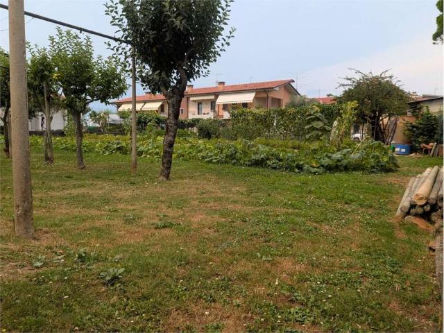 Terreno in vendita a Isola Vicentina, Veneto