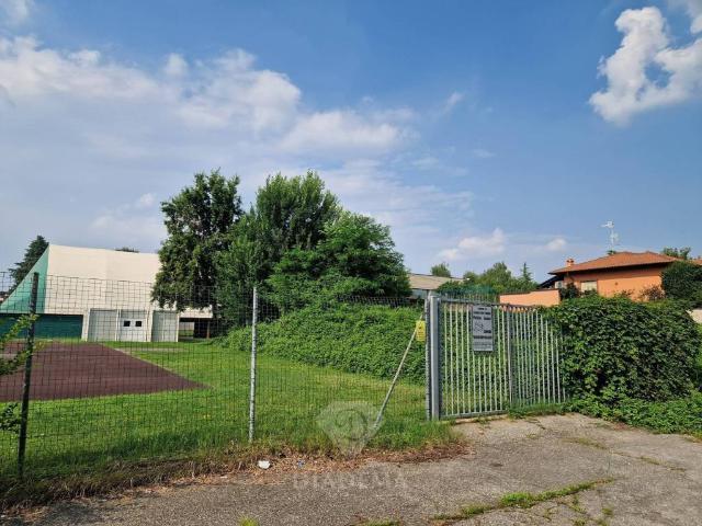 Terreno in vendita a Jerago Con Orago, Lombardia