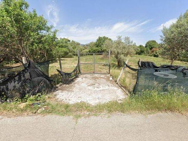 Terreno in vendita a Pietrara, Roma Capitale