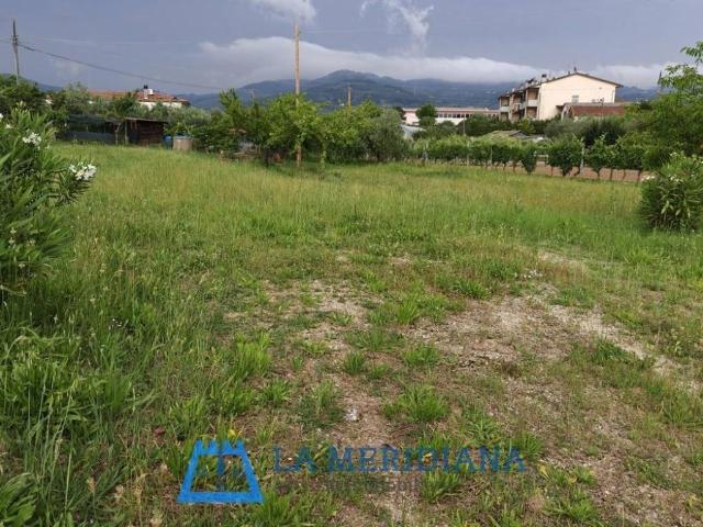 Terreno in vendita a Larciano, Castelmartini