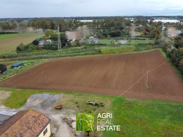 Terreno in vendita a Latina, Lazio