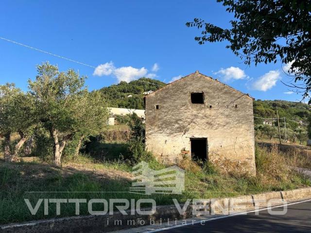Terreno in vendita a Laureana Cilento, Campania