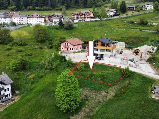 Terreno in vendita a Magnifica Comunità degli Altipiani Cimbri, Lavarone