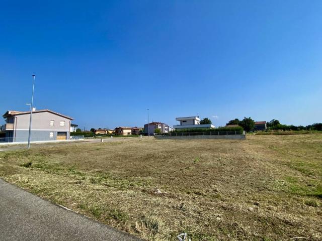 Terreno in vendita a Legnago, Veneto