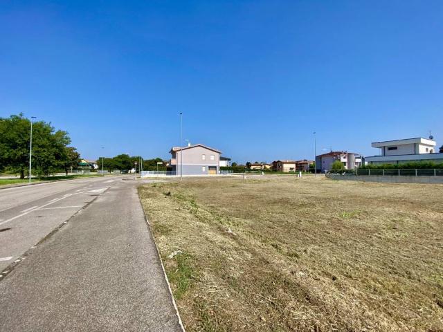 Terreno in vendita a Legnago, Veneto