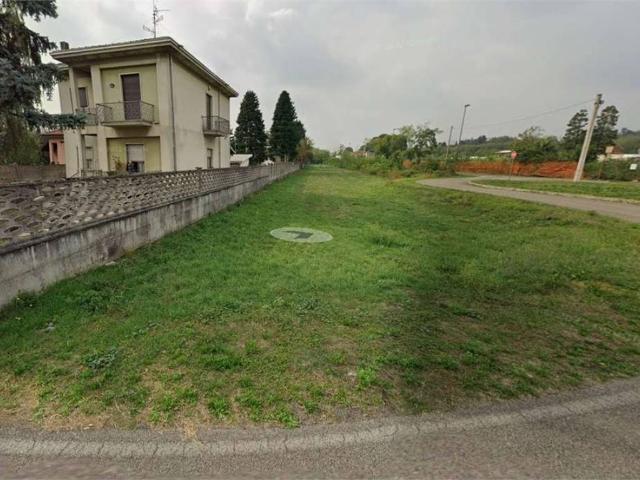 Terreno in vendita a Oltresempione, Legnano