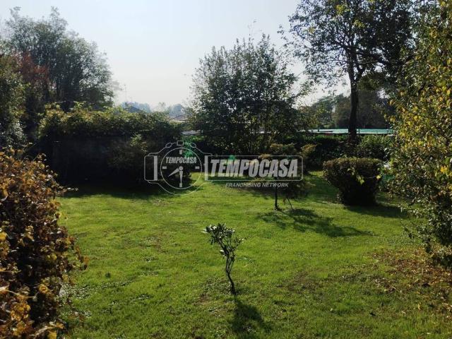 Terreno in vendita a Cimnago, Lentate sul Seveso