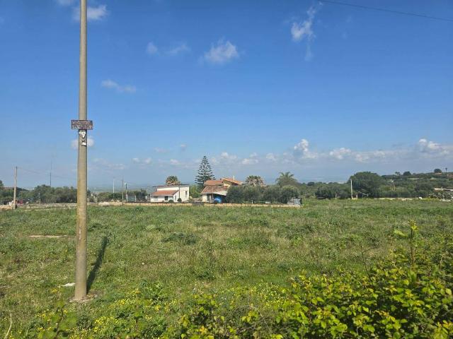 Terreno in vendita a Lentini, Sicilia