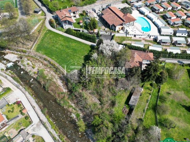 Terreno in vendita a Villa Lesa, Piemonte