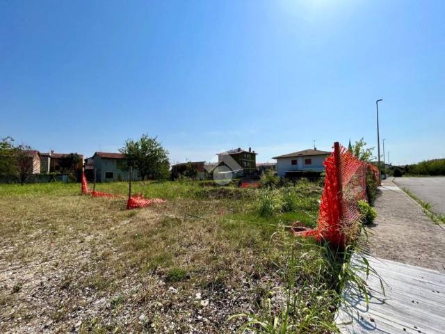 Terreno in vendita a Lestizza, Friuli-Venezia Giulia