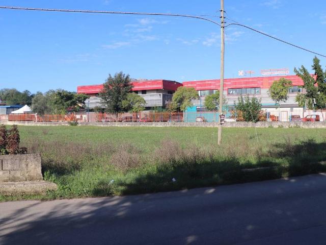 Terreno in vendita a Limatola, Campania