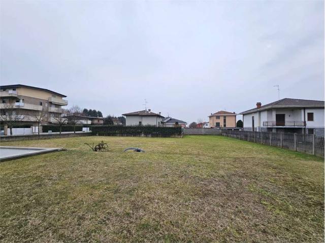 Terreno in vendita a Limido Comasco, Lombardia