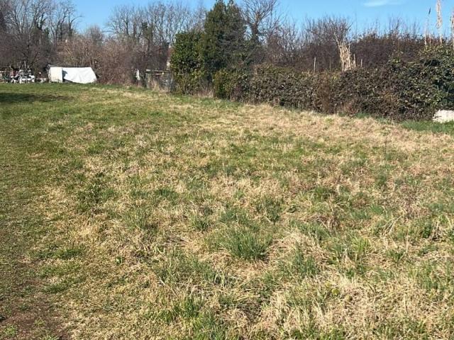 Terreno in vendita a Limido Comasco, Lombardia