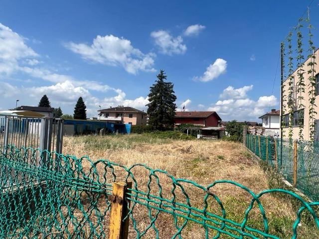 Terreno in vendita a Limido Comasco, Lombardia