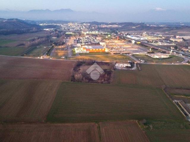 Terreno in vendita a Lonato, Lombardia