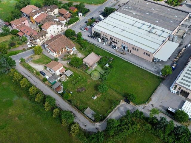 Terreno in vendita a Lonato, Lombardia