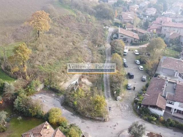 Terreno in vendita a Lonato, Lombardia