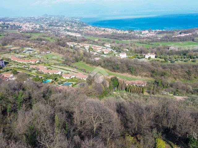 Terreno in vendita a Lonato, Lombardia