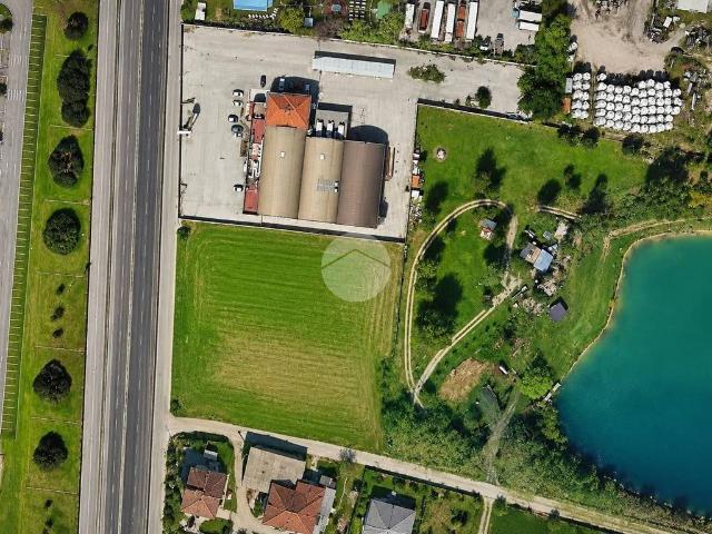 Terreno in vendita a Lonato, Lombardia