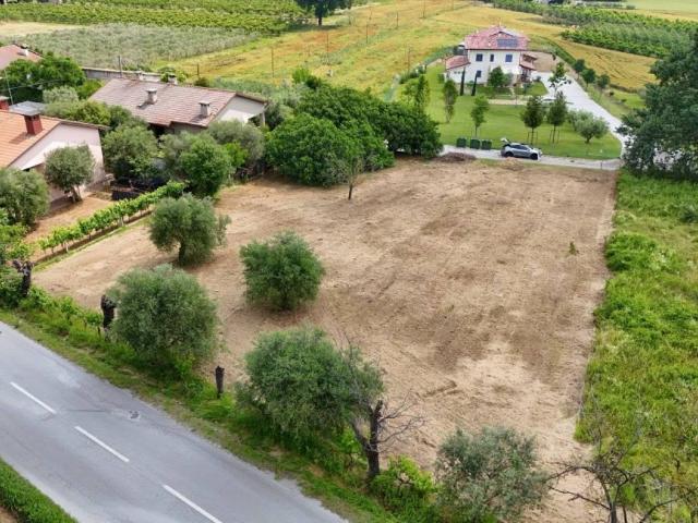 Terreno in vendita a Longiano, Reggio Emilia