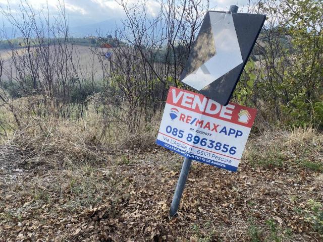 Terreno in vendita a Loreto Aprutino, Pescara