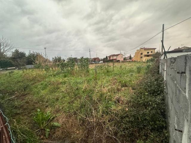 Terreno in vendita a Dogana, Luni
