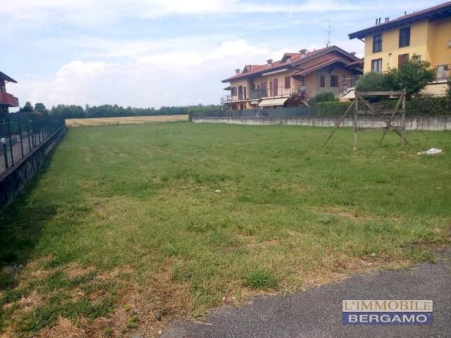 Terreno in vendita a Lurano, Lombardia