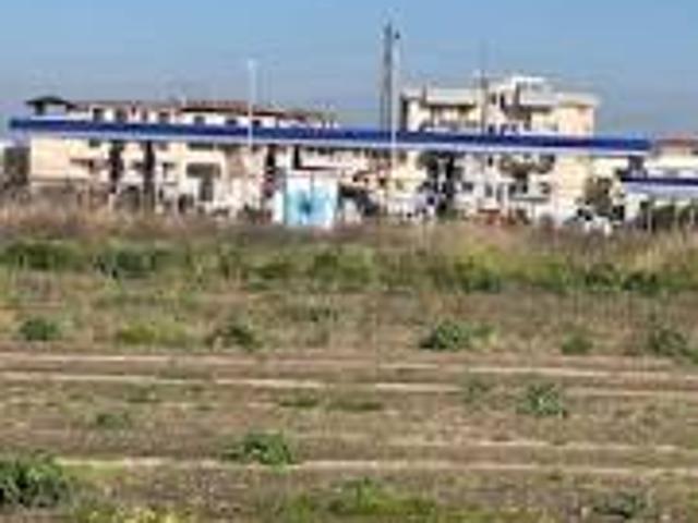 Terreno in vendita a Lusciano, Campania