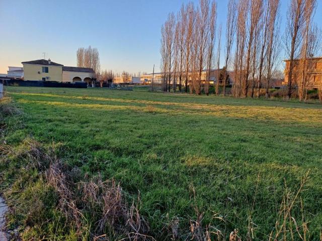 Terreno in vendita a Bassa Reggiana, Re