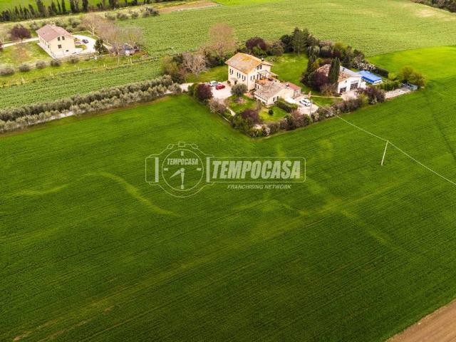 Terreno in vendita a Marche, Macerata