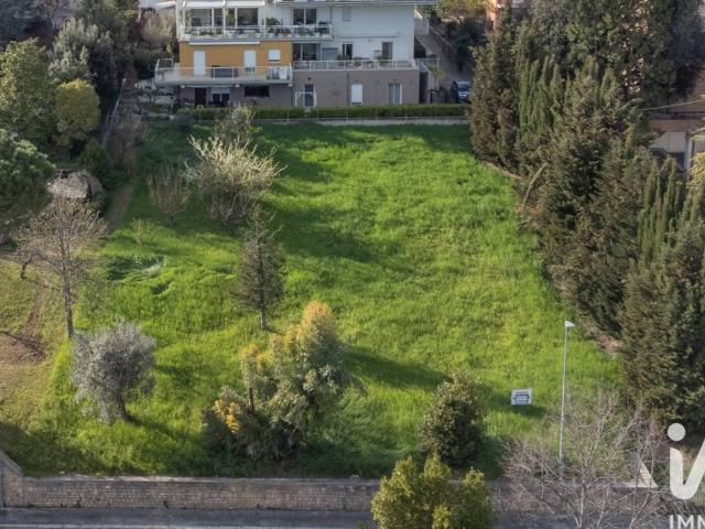 Terreno in vendita a Tribunale, Marche