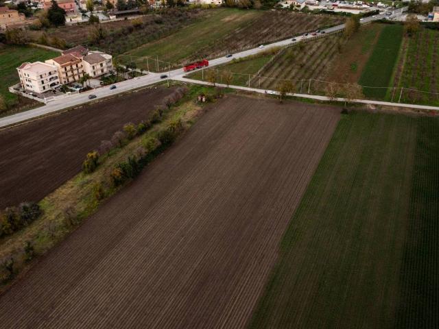 Terreno in vendita a Maddaloni, Campania