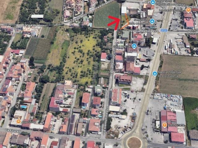 Terreno in vendita a Maddaloni, Campania