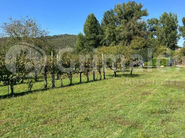 Terreno in vendita a Magione, Umbria