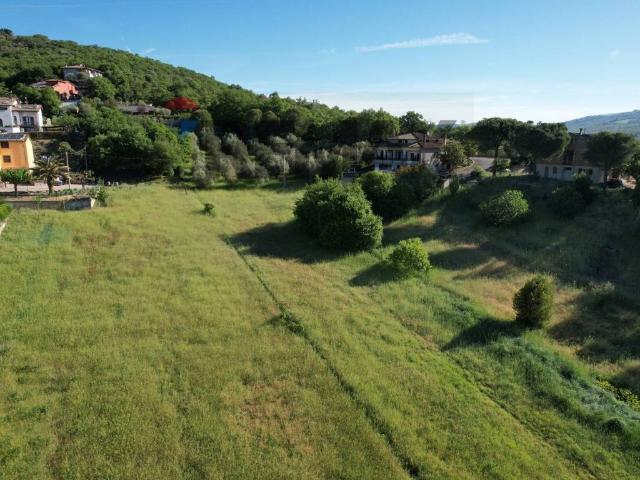 Terreno in vendita a Magione, Umbria