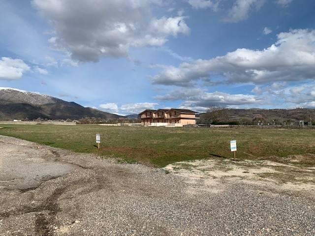Terreno in vendita a Magliano De' Marsi, Abruzzo