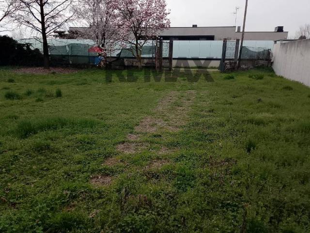 Terreno in vendita a Magnago, Lombardia