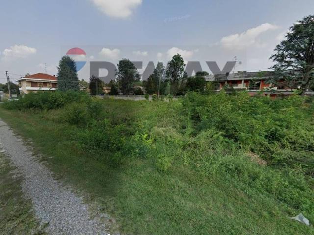 Terreno in vendita a Magnago, Lombardia