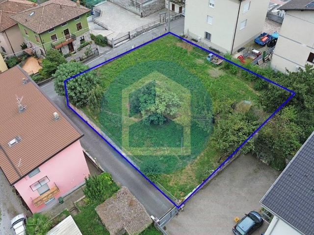 Terreno in vendita a Comunità montana della valle Camonica, Malegno
