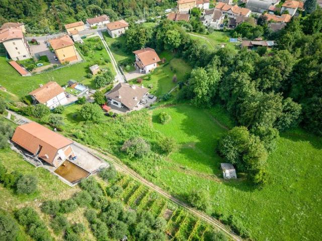 Terreno in vendita a Mandello Del Lario, Lombardia