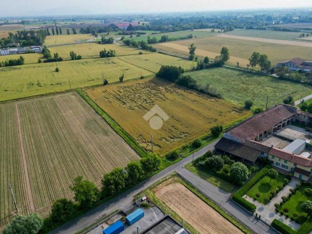 Terreno in vendita a Manerbio, Lombardia