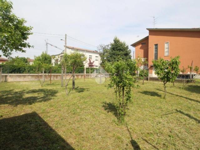 Terreno in vendita a Manerbio, Lombardia